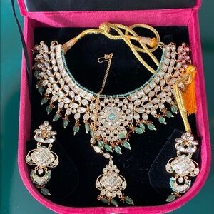 Indian wedding jewelry set